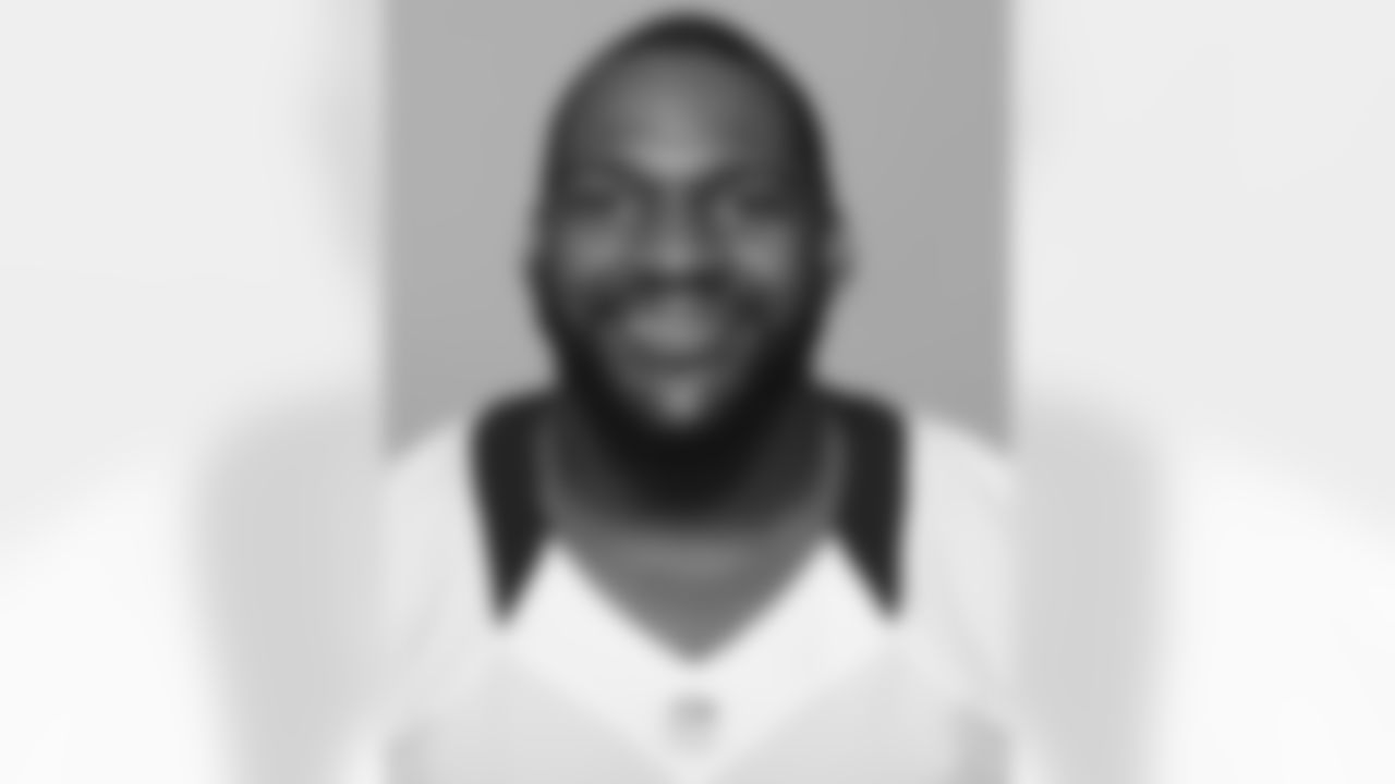 Ty Nsekhe - Tackle