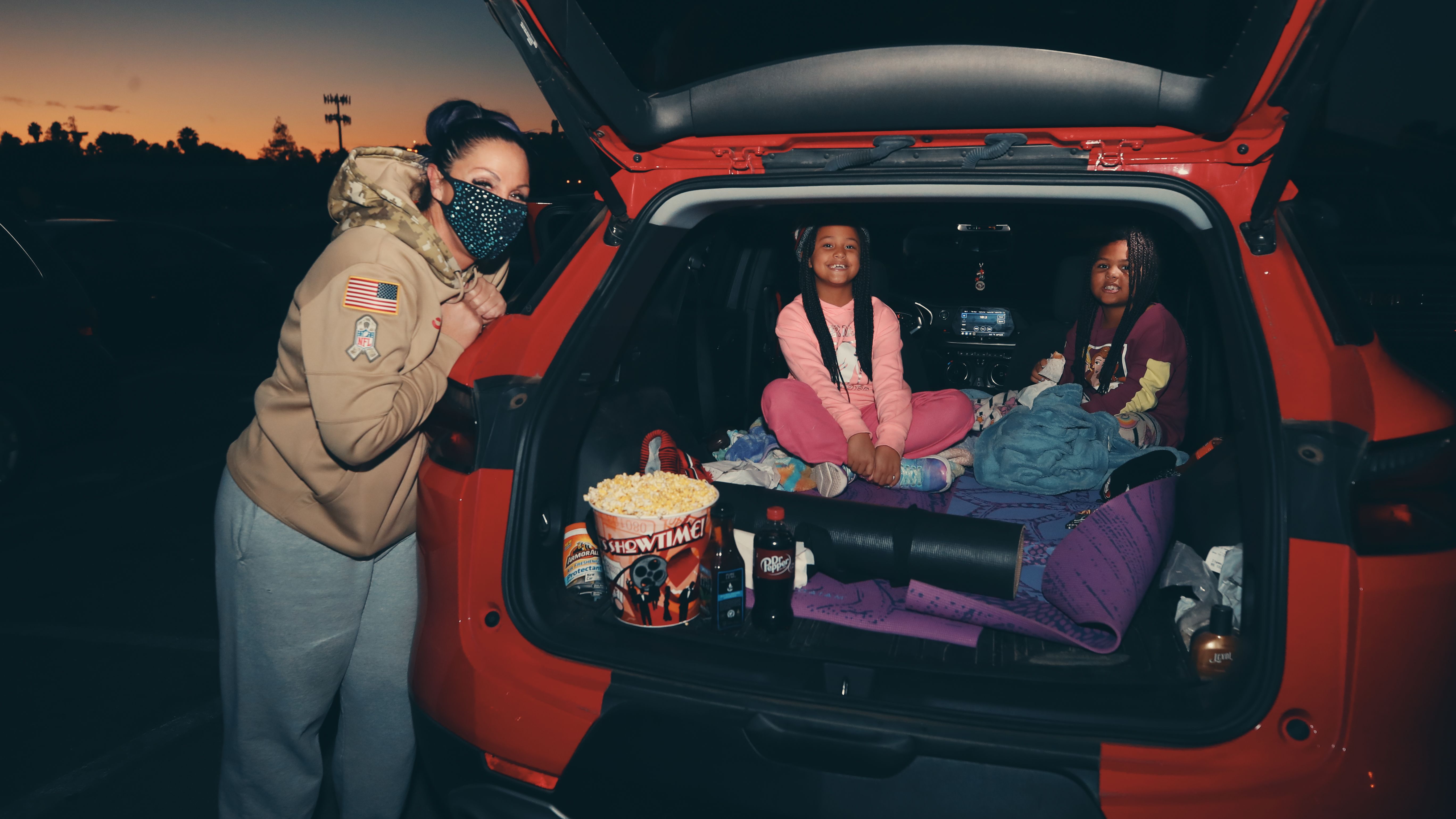 Holiday Movie Night with the 49ers and USO Northern California