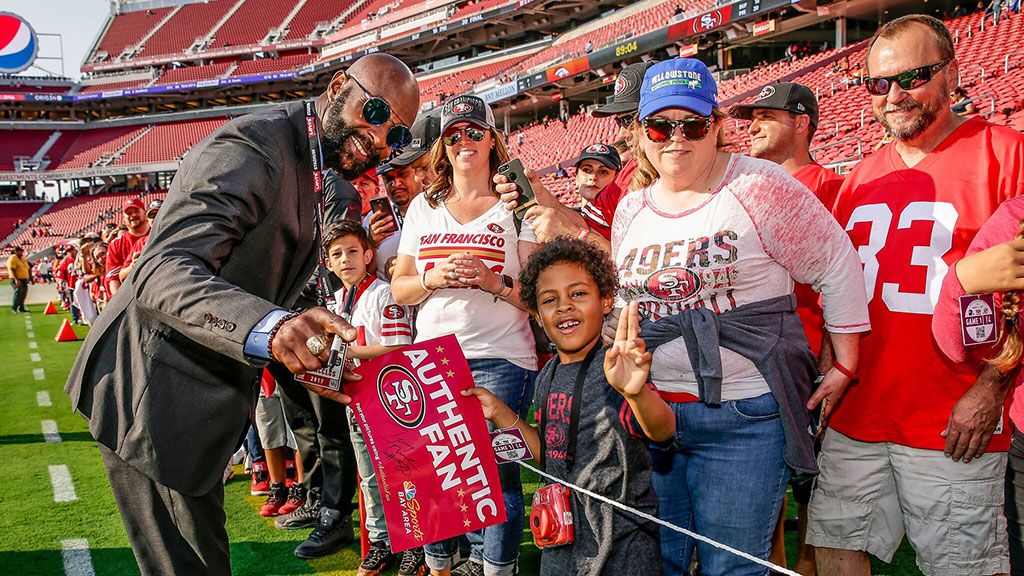 49ers Fans Showed Their Hearts of (Red and) Gold!