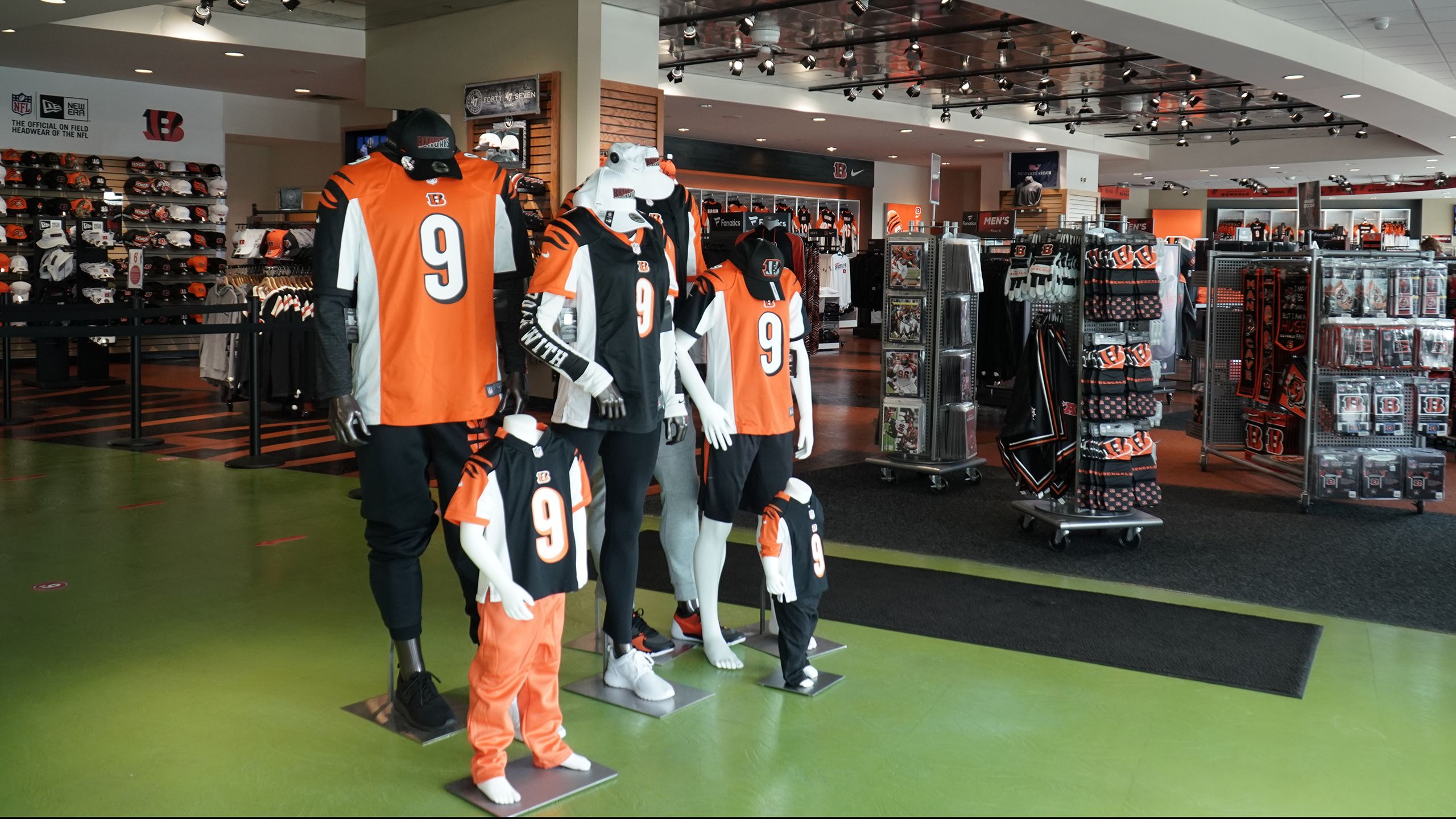 Cincinnati Bengals Pro Shop Store -  1691712023