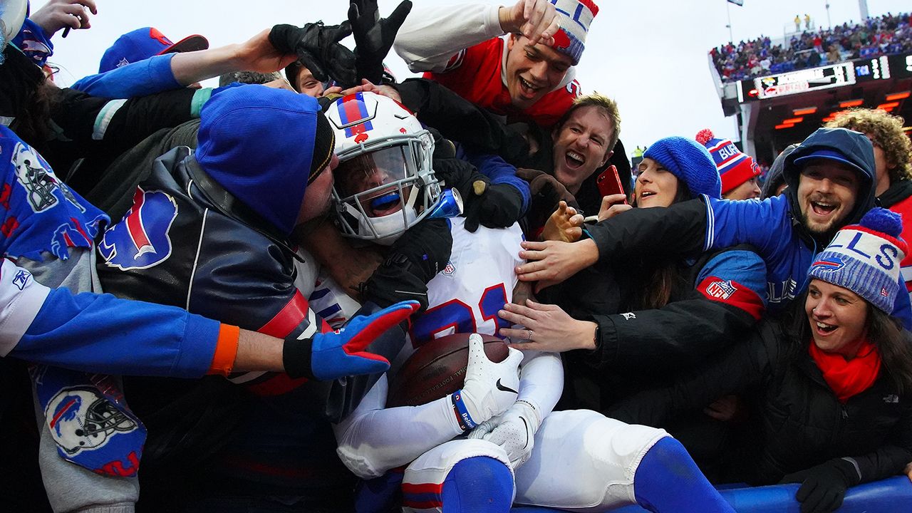 Recognizing Bills Mafia  2023 Season Ticket Members of the game