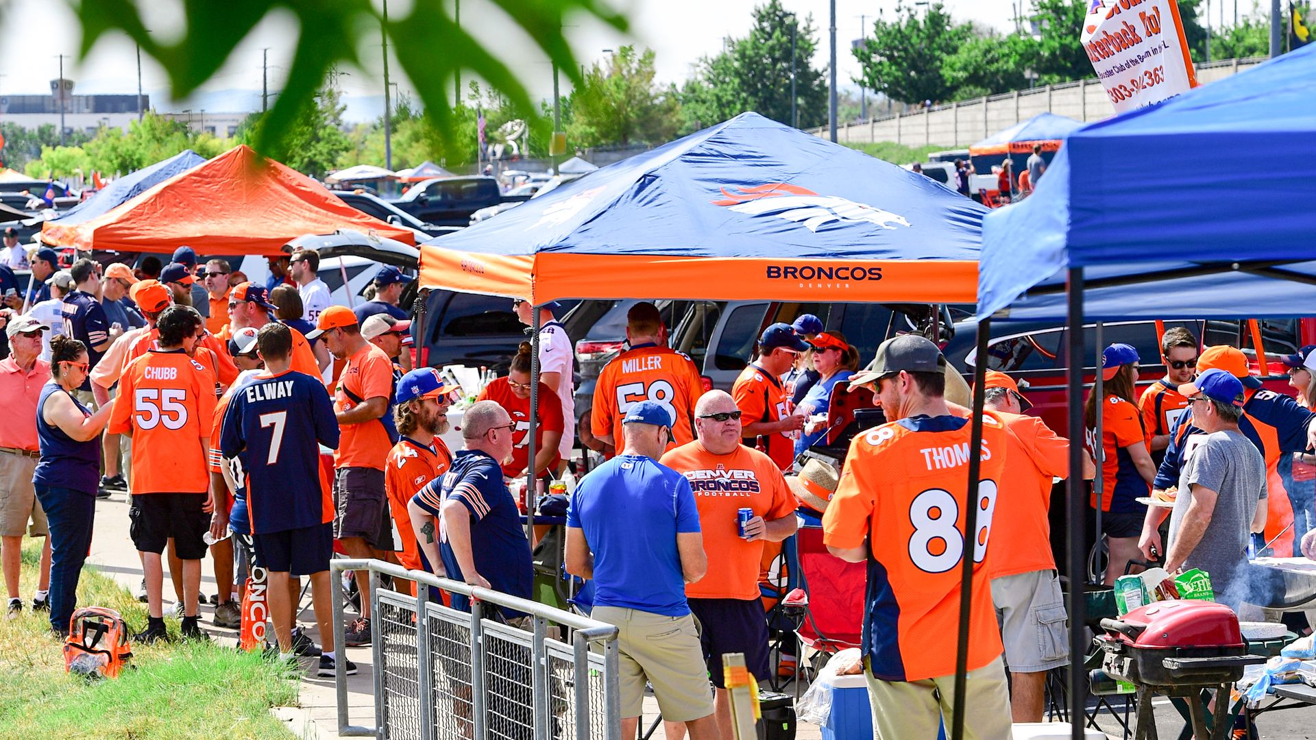 Broncos tailgaters, Sports