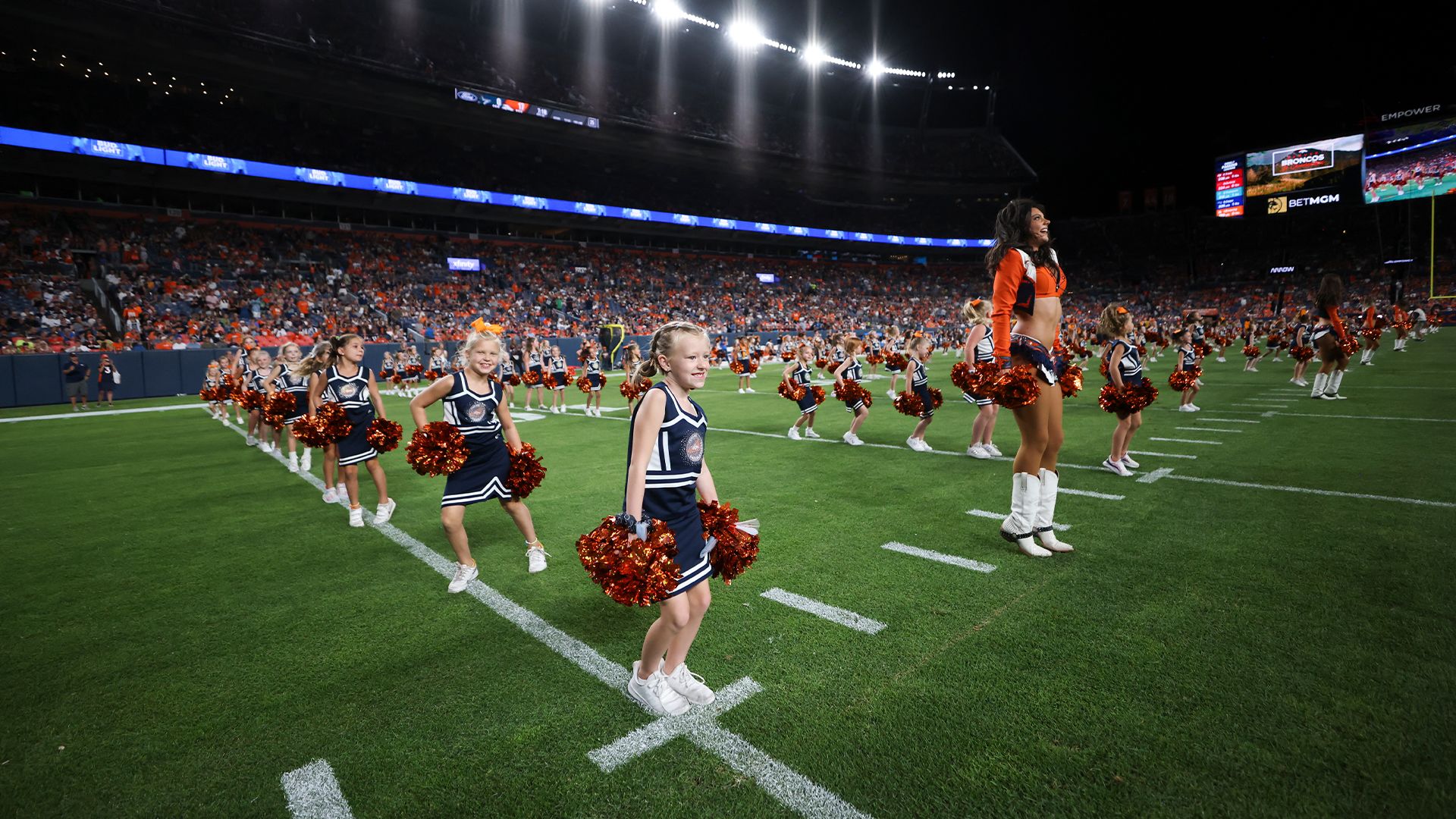 Denver Broncos  Junior Denver Broncos Cheerleaders