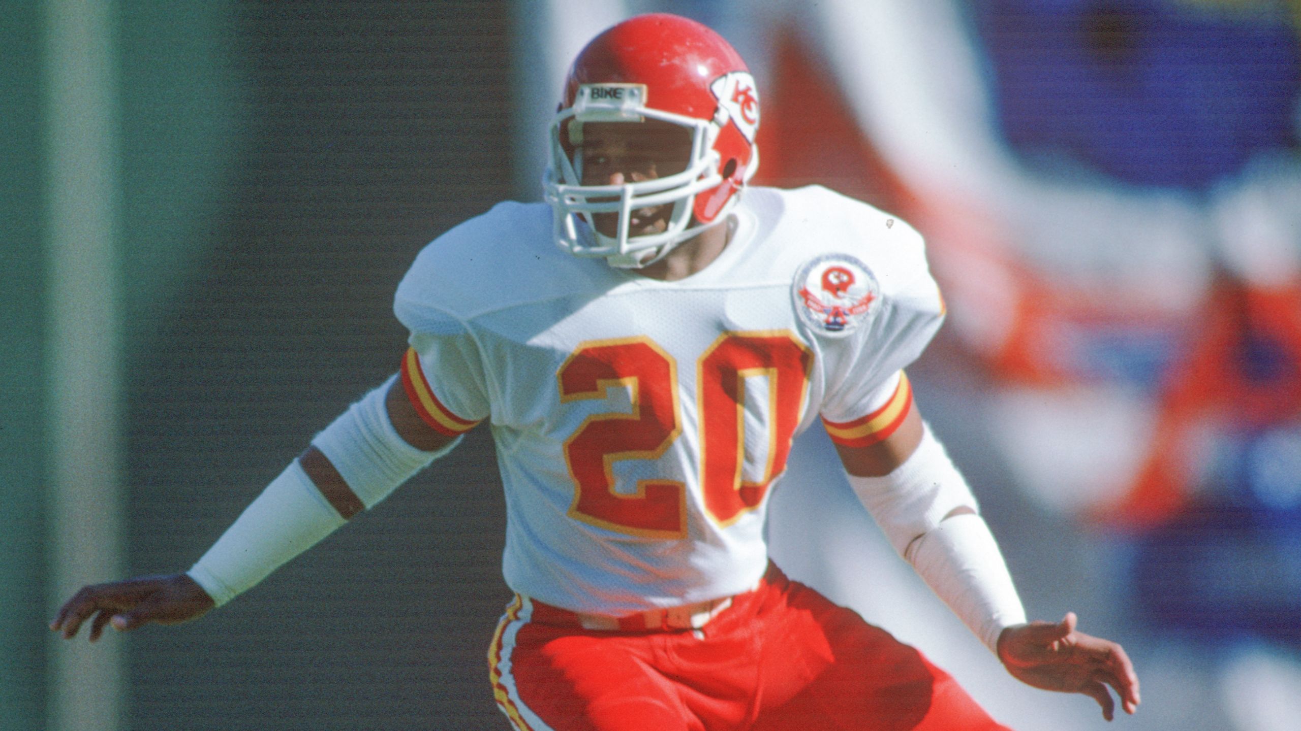 Kansas City Chiefs on X: ✓ 6 Pro Bowls ✓ 5 Time All-Pro ✓ NFL 1980s  All-Decade Team #TBT Deron Cherry  / X