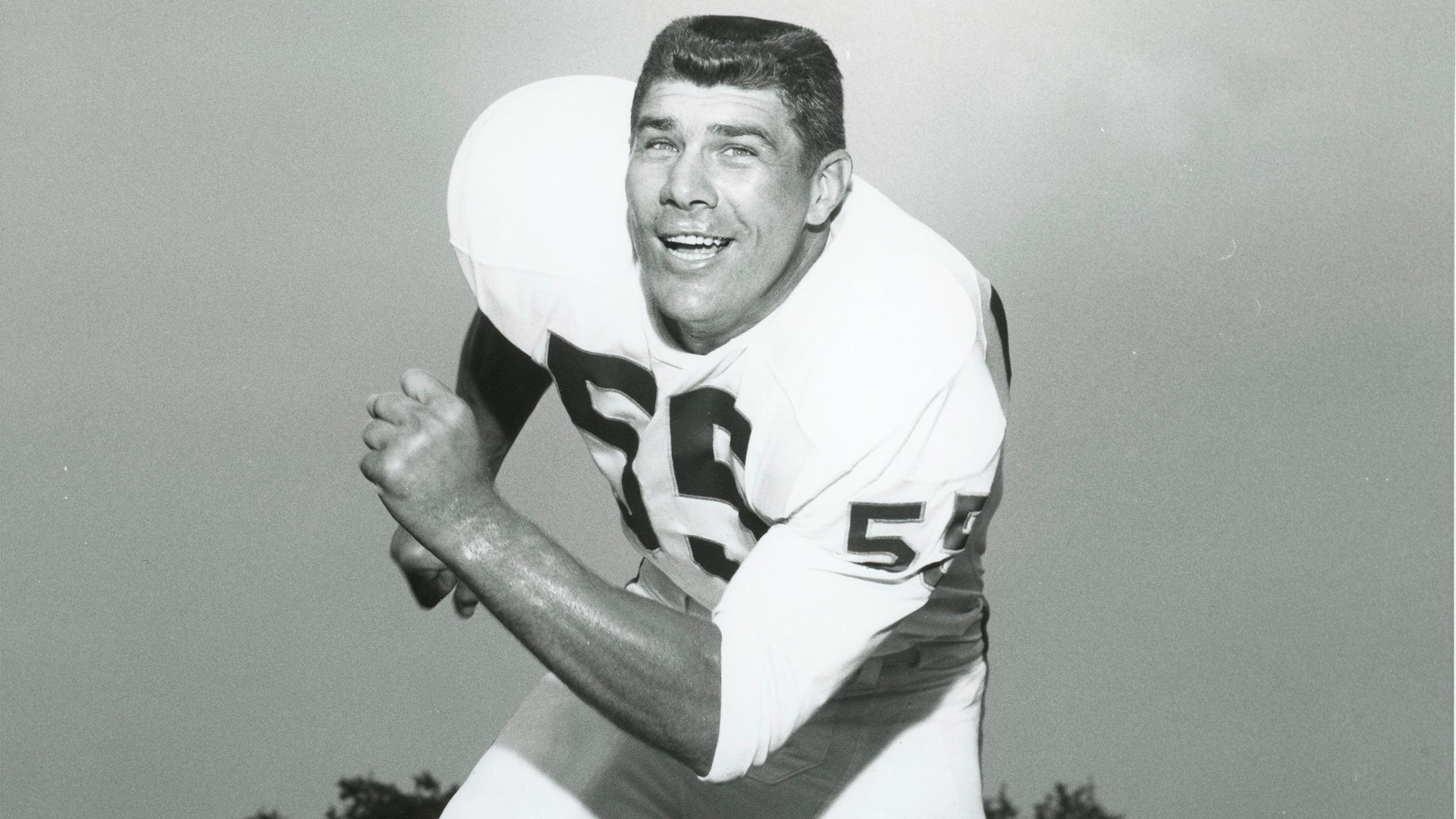 1976: E.J. Holub, Chiefs Hall of Honor