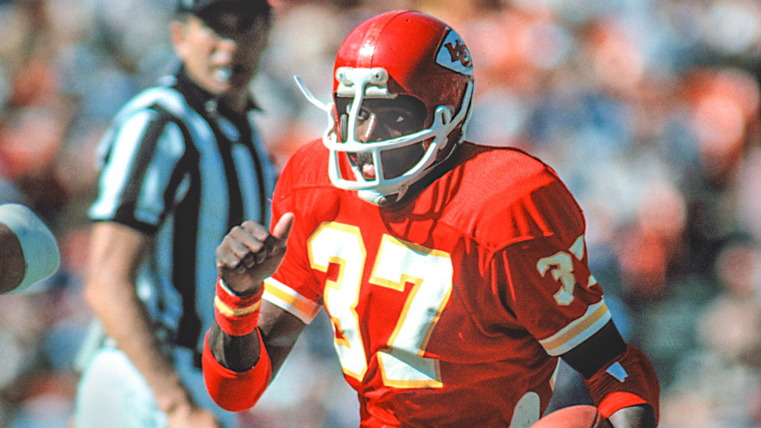 2001: Derrick Thomas, Chiefs Hall of Honor