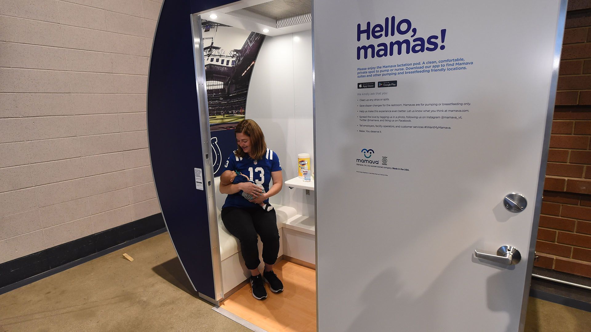 Taking Your Family to an Indianapolis Colts Game {7 Things to Know}