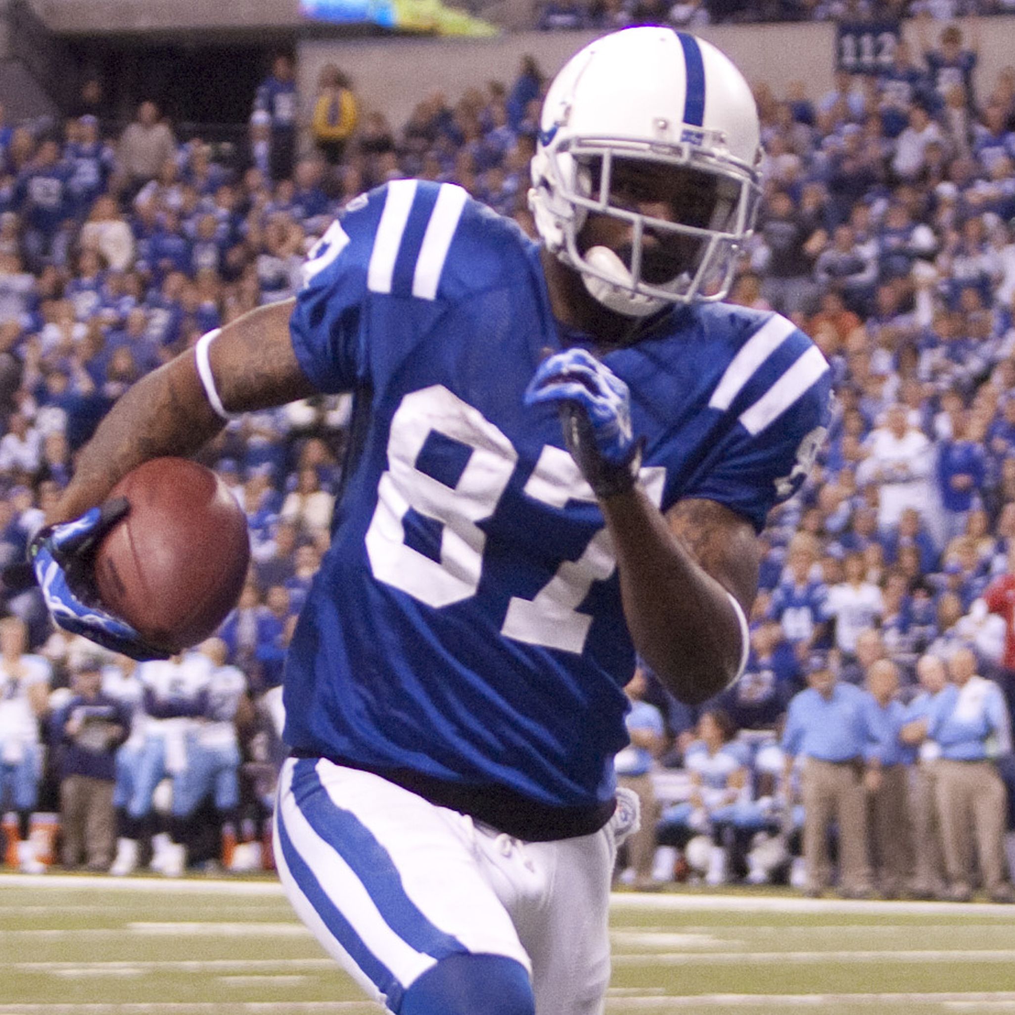 Indianapolis Colts on X: T.Y. Hilton won our #WallpaperWednesday! Visit   & click wallpaper info at the top of the page!   / X