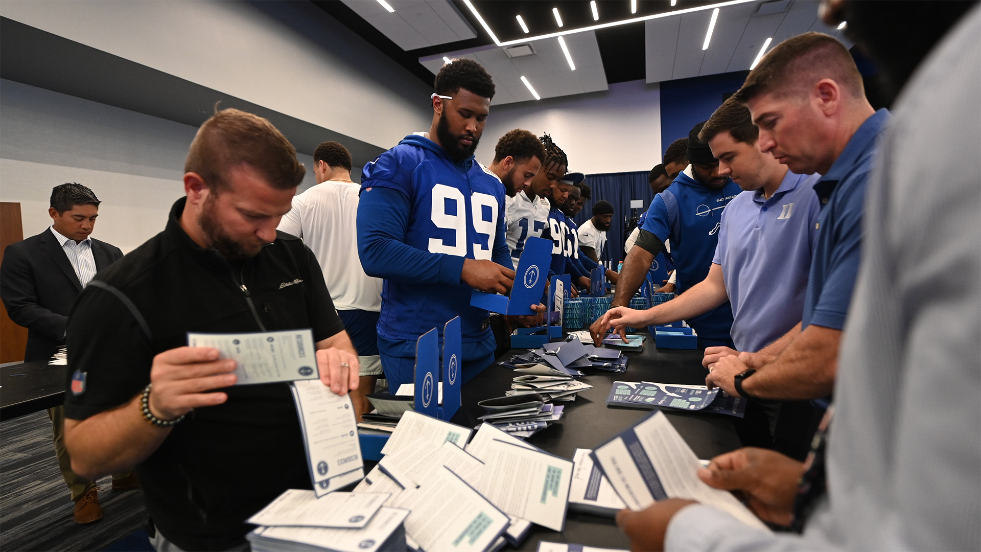 For the Colts, Mental Health Is Part of the Culture - The New York Times