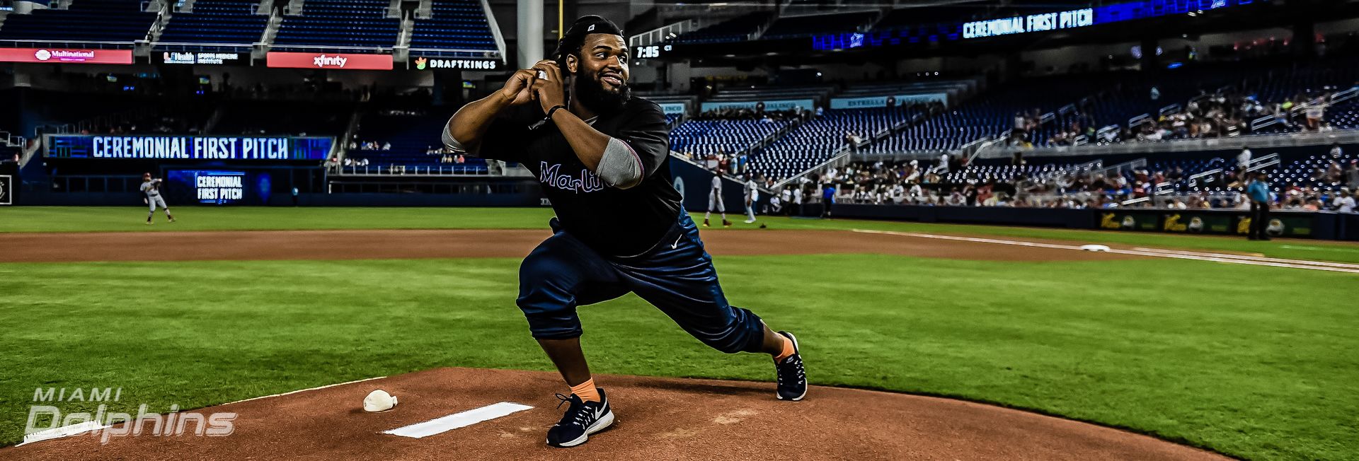 Hero image - Sales RSVP-Dolphins 16x9-2