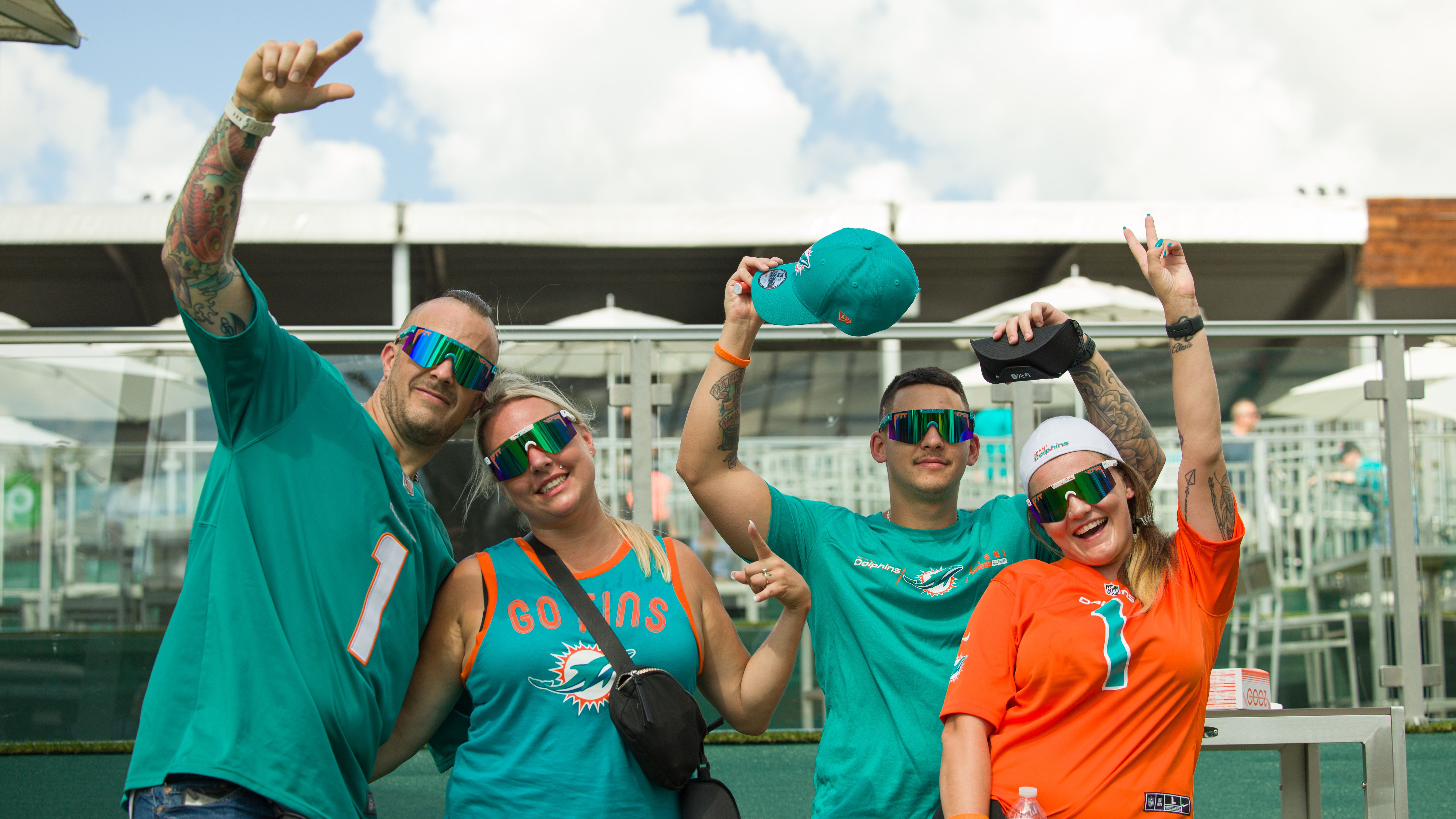 Miami store dolphins swag