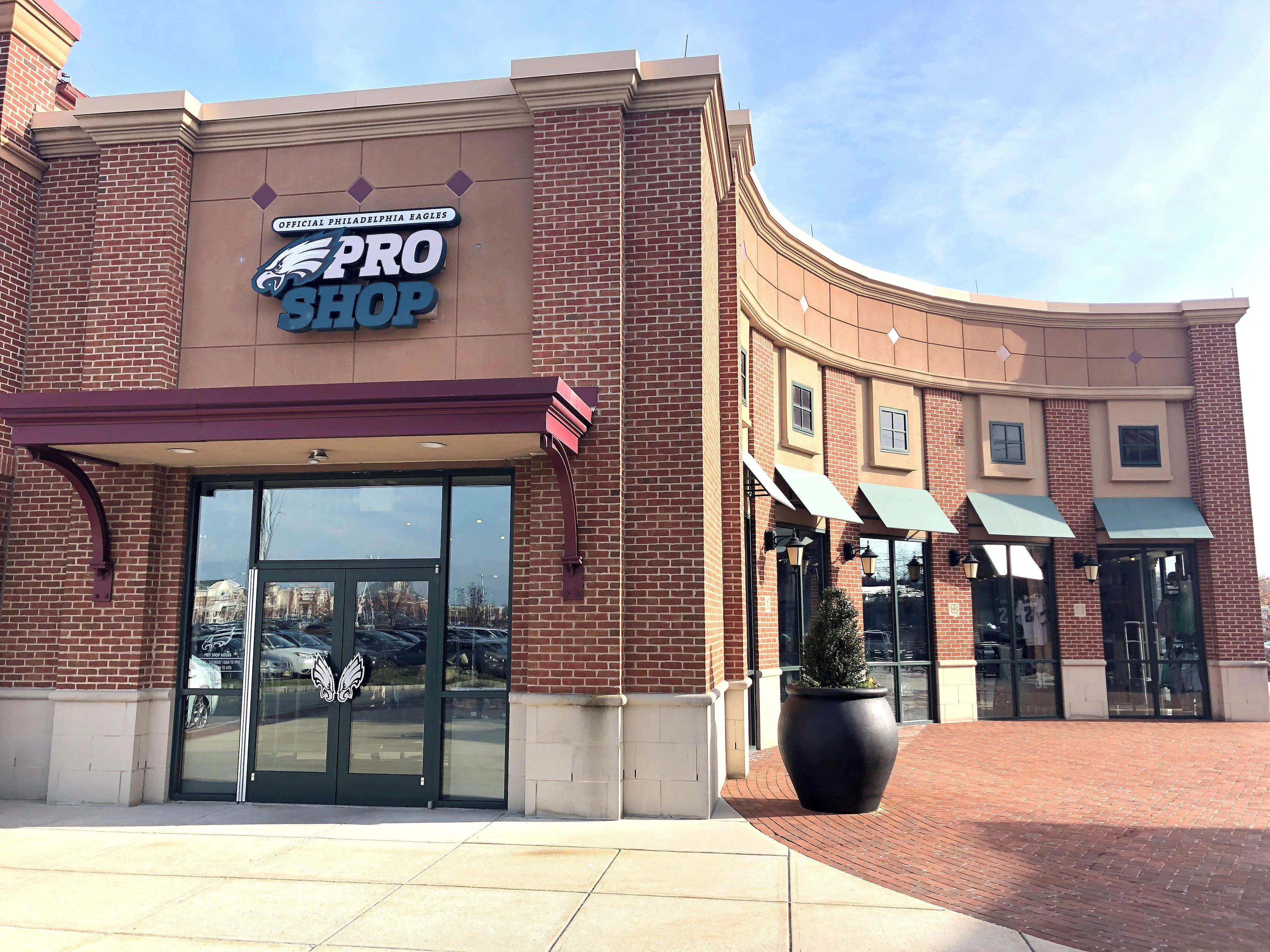 Pro Shop - Lincoln Financial Field