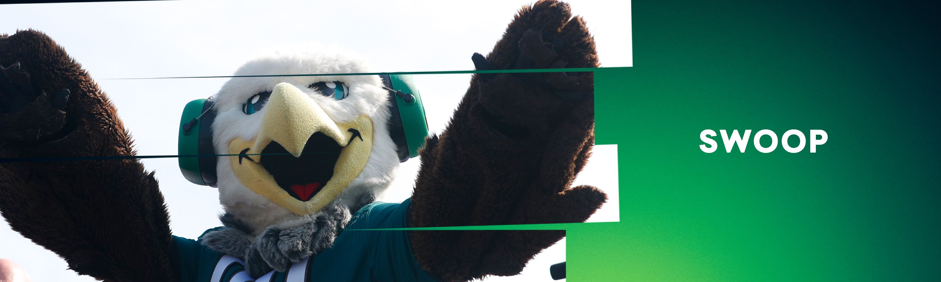 Philadelphia Eagles Mascot Swoop Stops at Friends School Mullica Hill