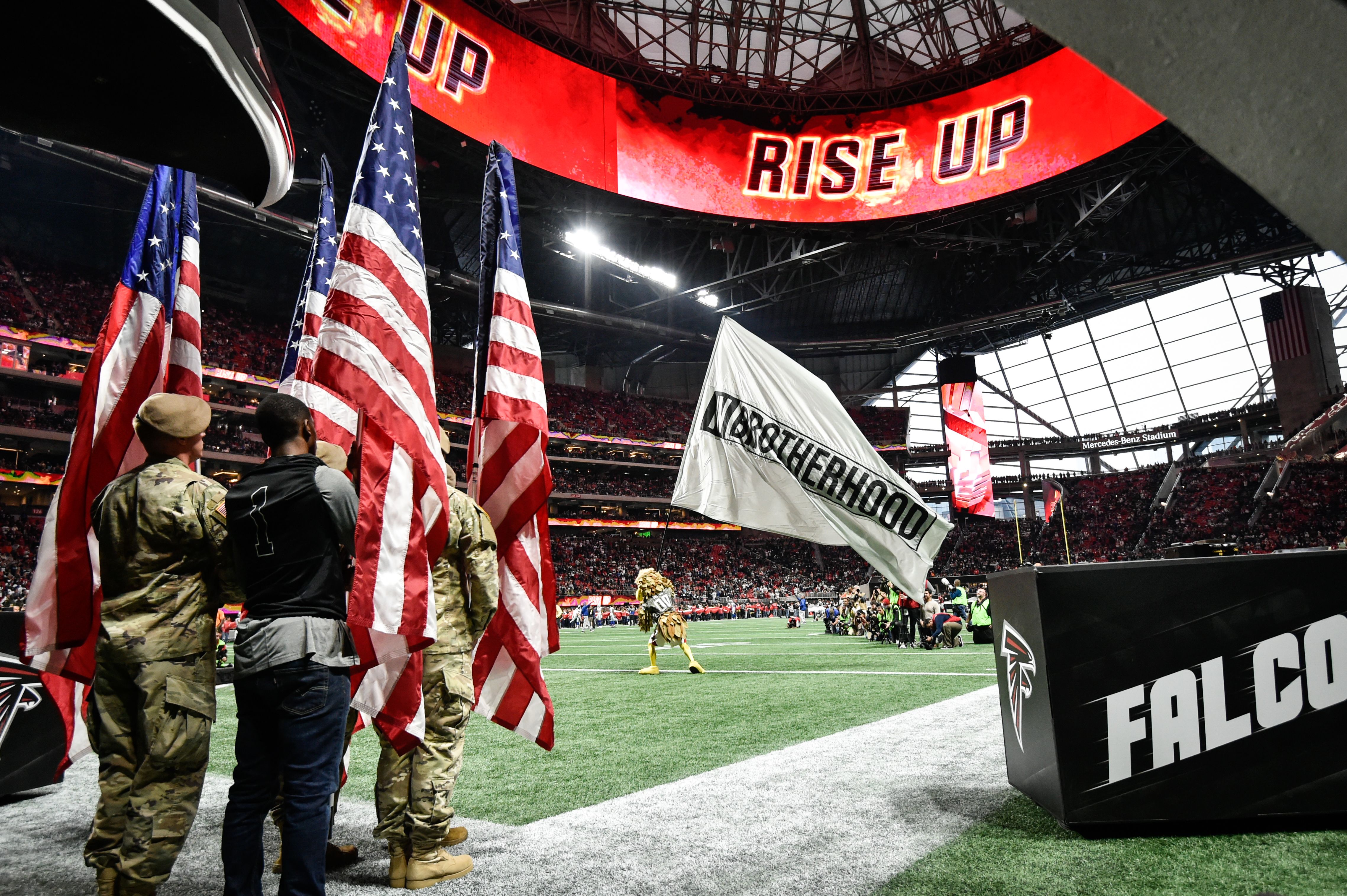 atlanta falcons salute to service