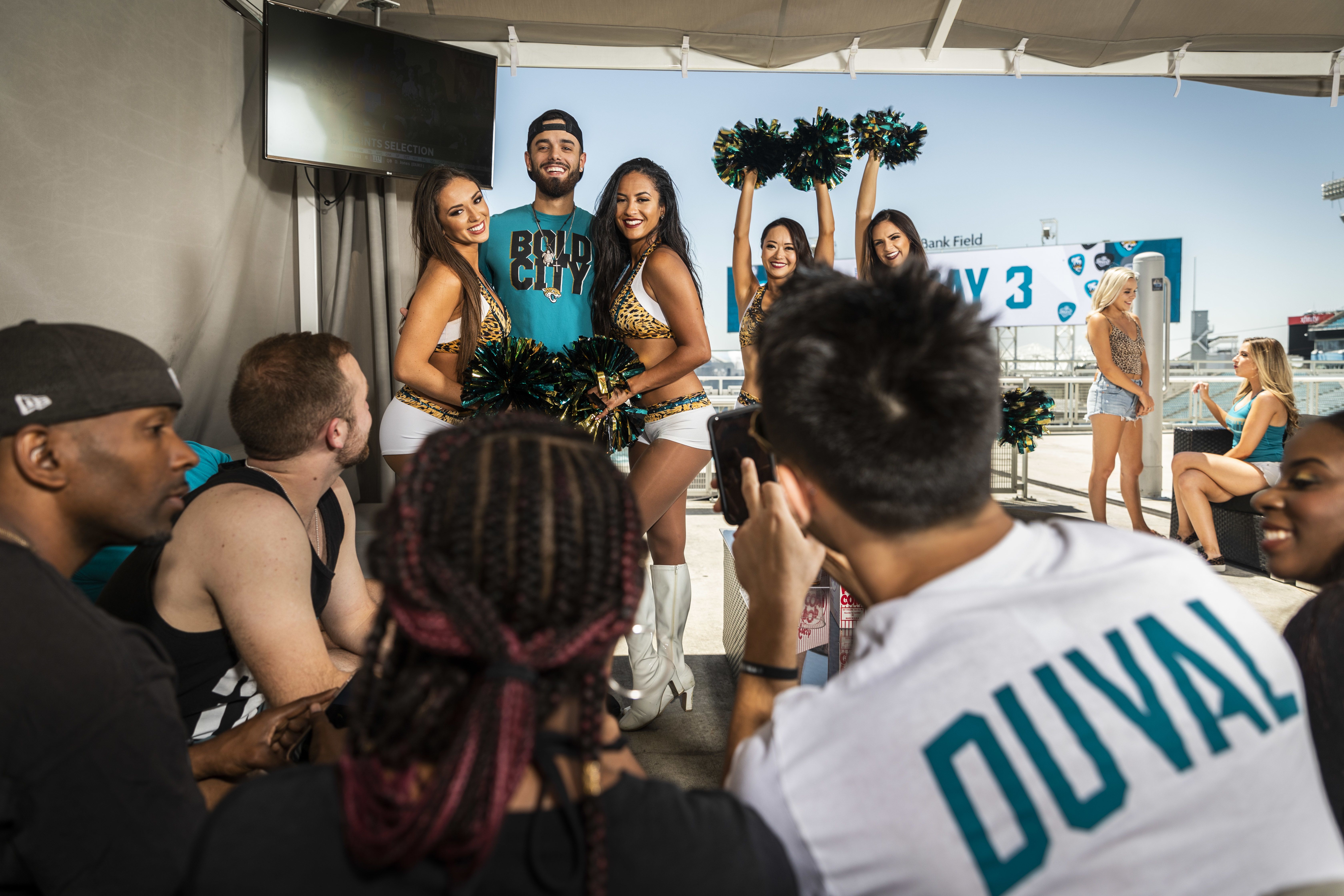 Jacksonville Jaguars pools: Pricing for unique 'seats' isn't cheap