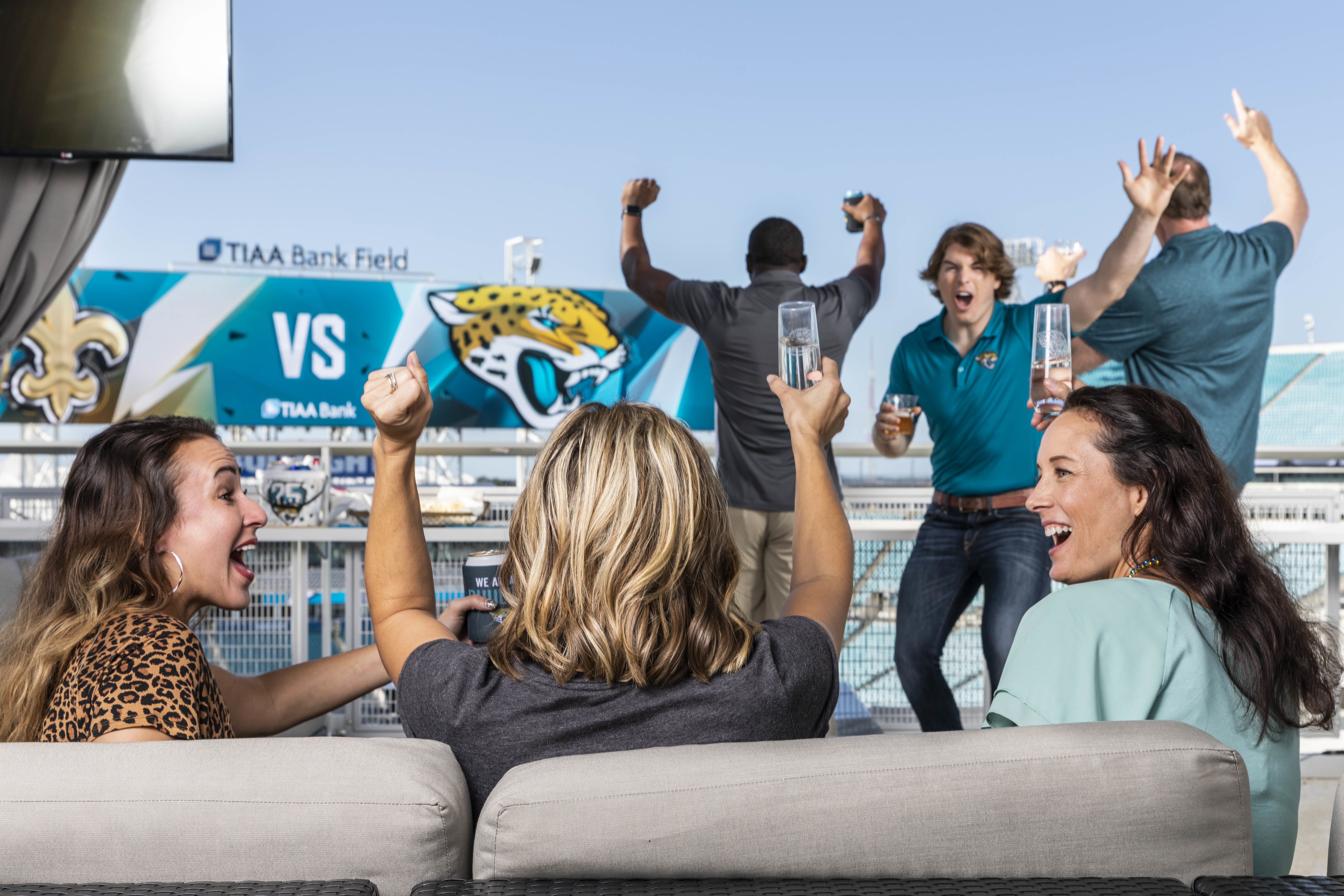 Jaguars building poolside cabanas in stadium - TheStadiumBusiness