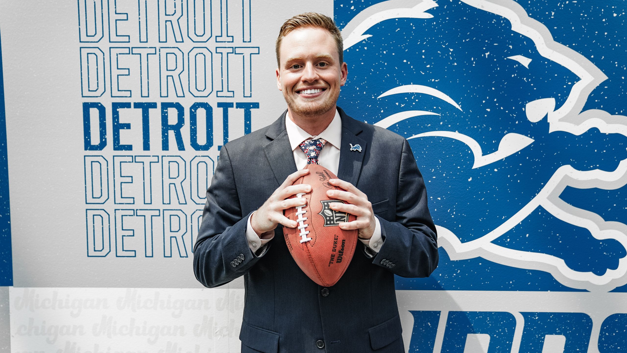 Family Guide to Lions Football – LittleGuide Detroit