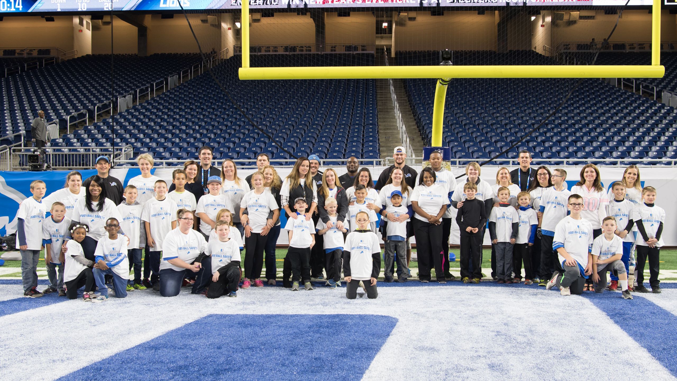 Arizona Cardinals defensive tackle Roy Lopez pauses on the sideline during the second half of an NFL football game against the Chicago Bears Sunday, Nov. 3, 2024, in Glendale, Ariz. The Cardinals won 29-9. (AP Photo/Ross D. Franklin)