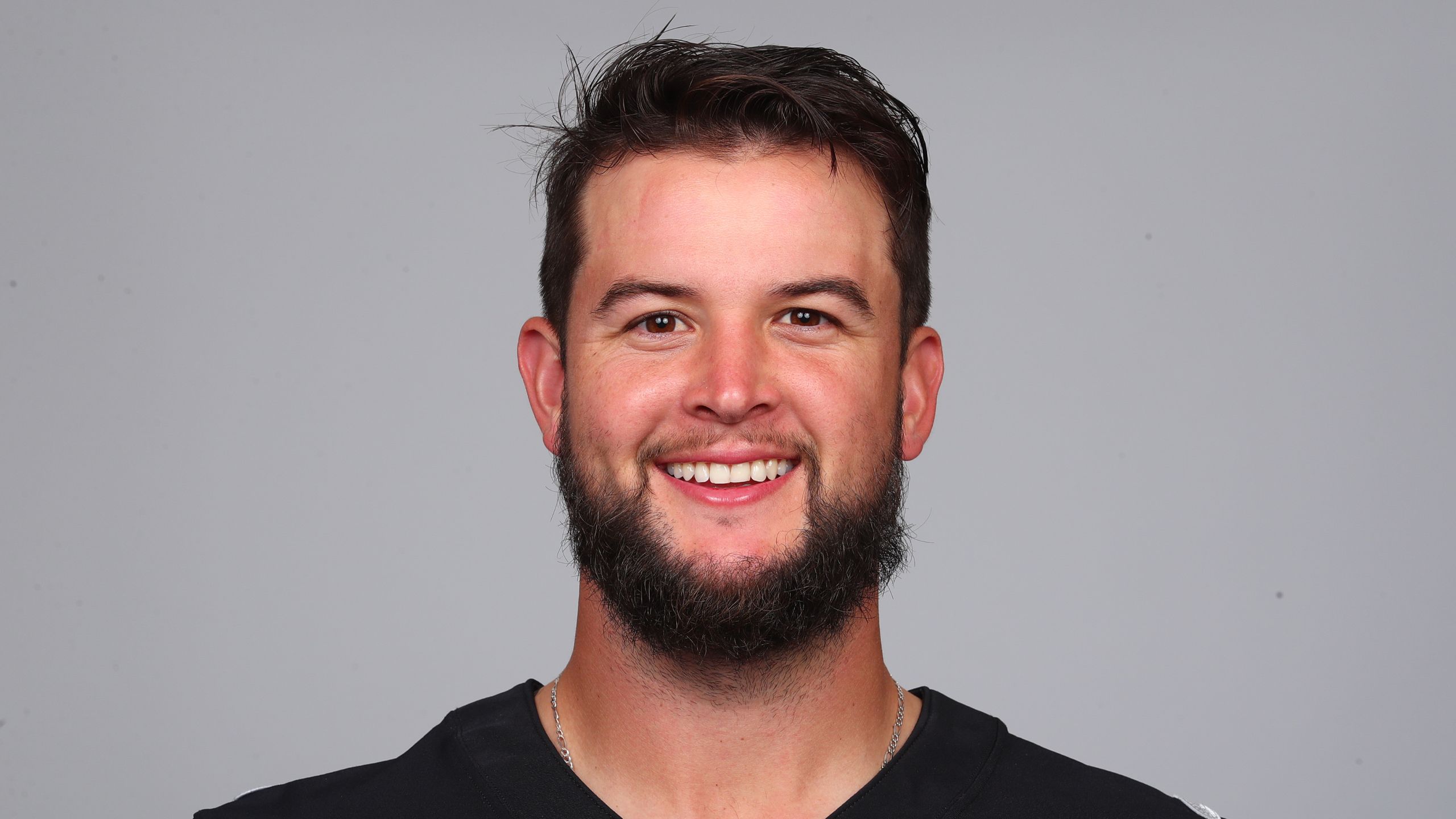 AJ McCarron helping Derek Carr prepare for Bengals, 'was throwing