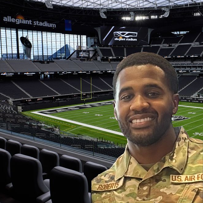 Big Red One Soldiers Reenlist at Chicago Bears Veterans Day game