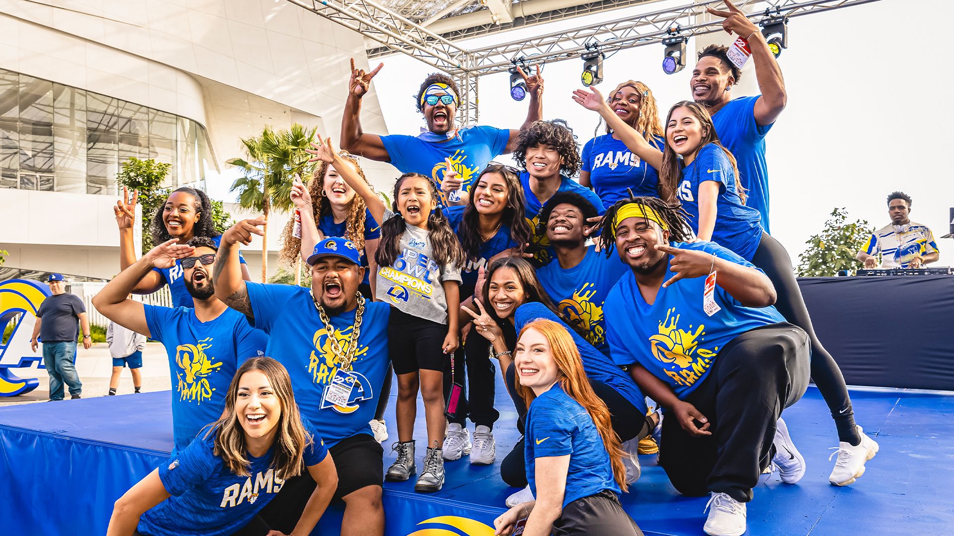 2022-big-horn-hype-group-photo