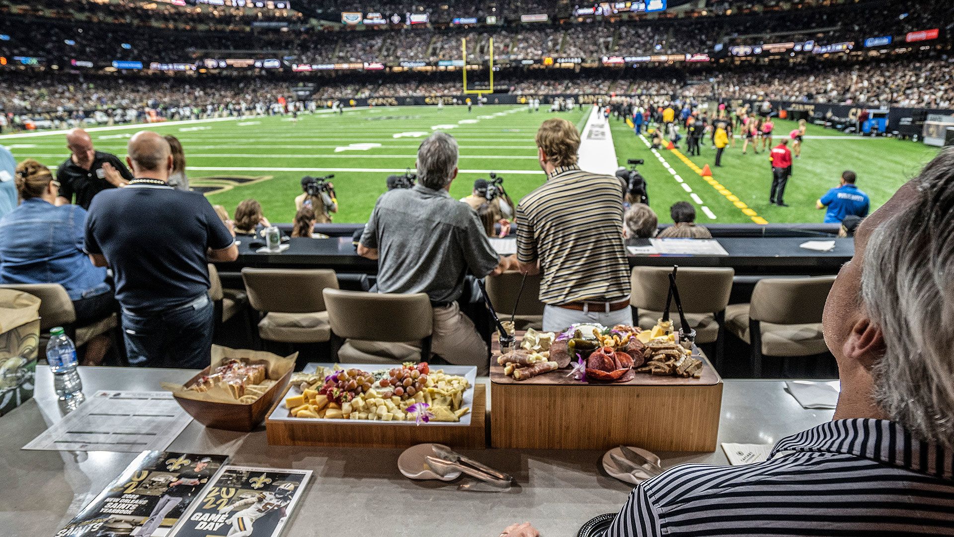 Saints Suites, New Orleans Saints Luxury Suite Rentals