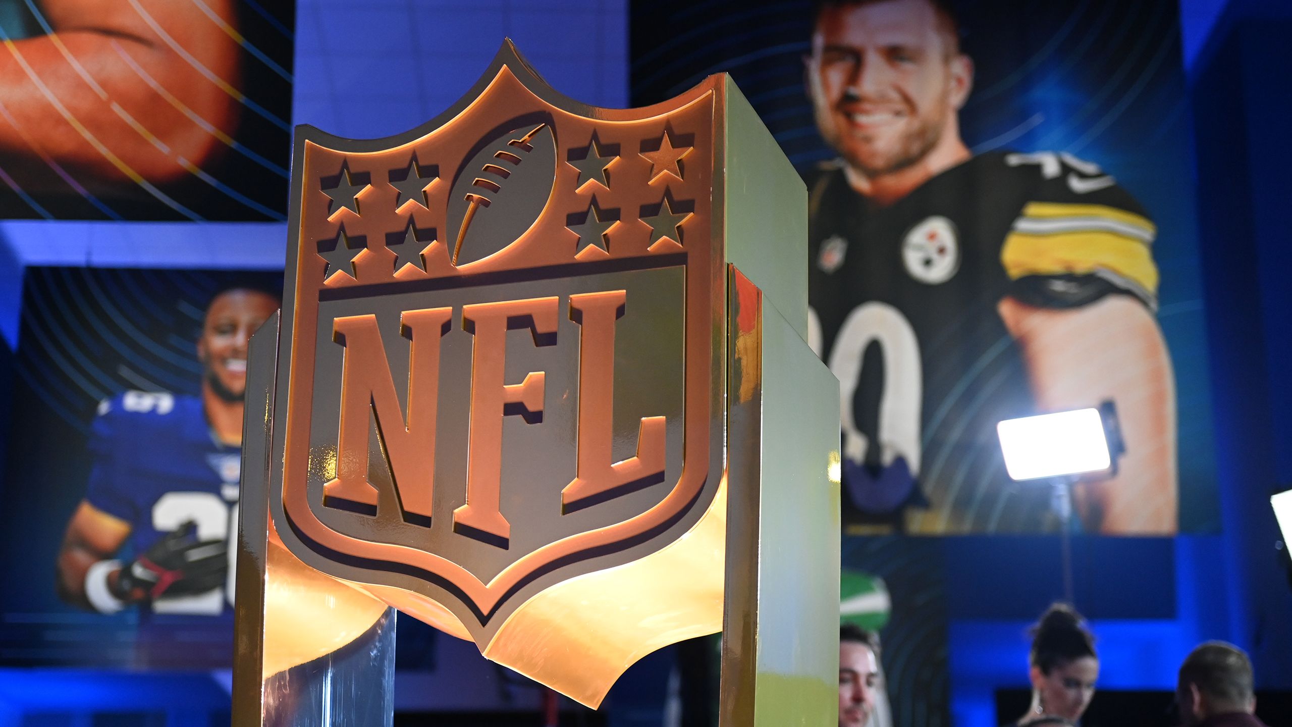 Heyward_2023_02_09_Red_Carpet_03