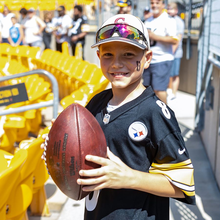 Pittsburgh Steelers Kids in Pittsburgh Steelers Team Shop 