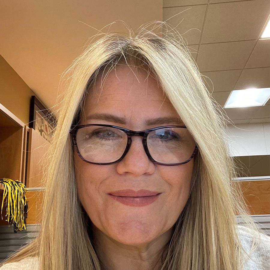 Staff_Zelinsky_Connie