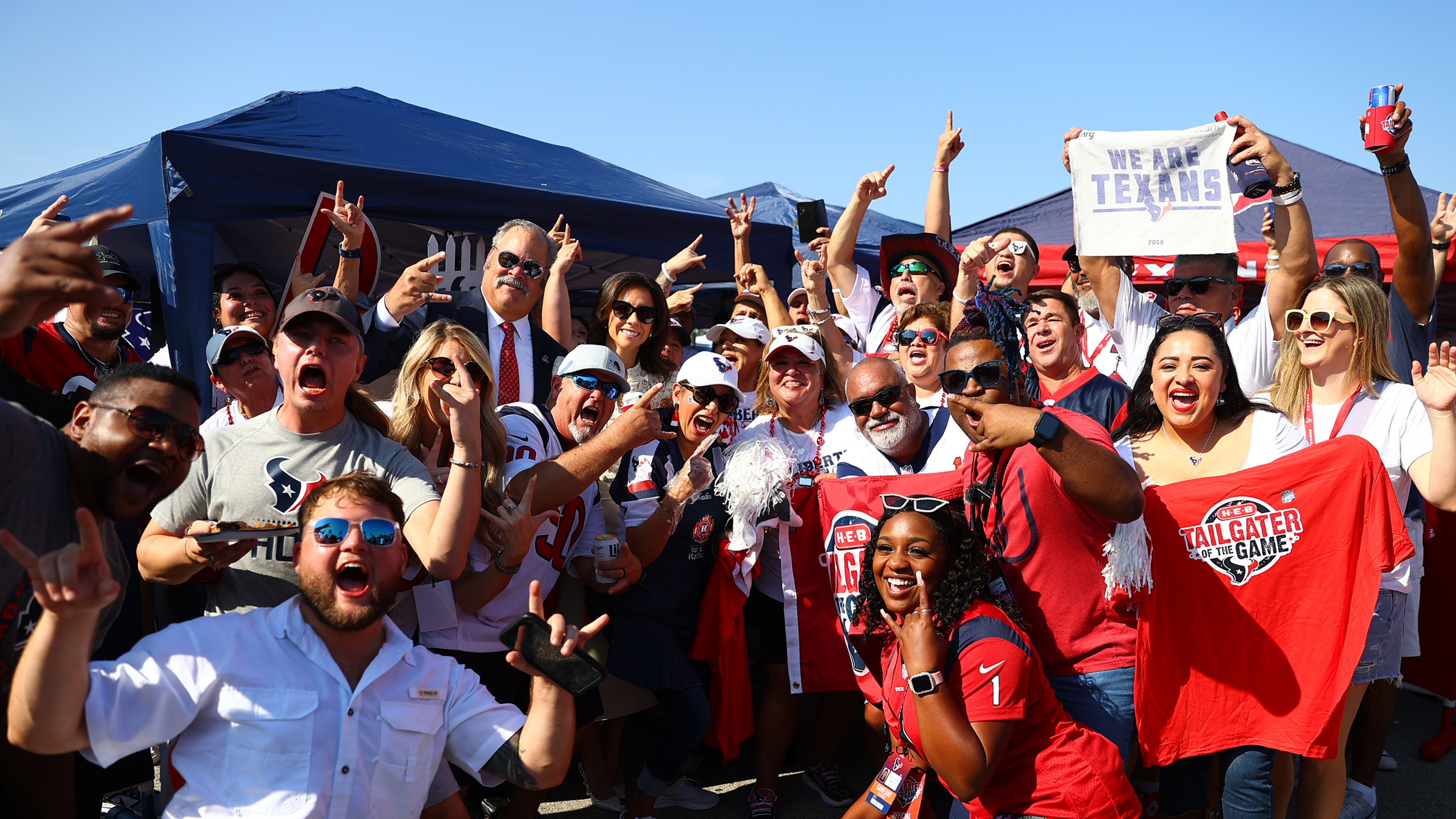 Fox26 hosts Texans tailgate ahead of Sunday's opener 