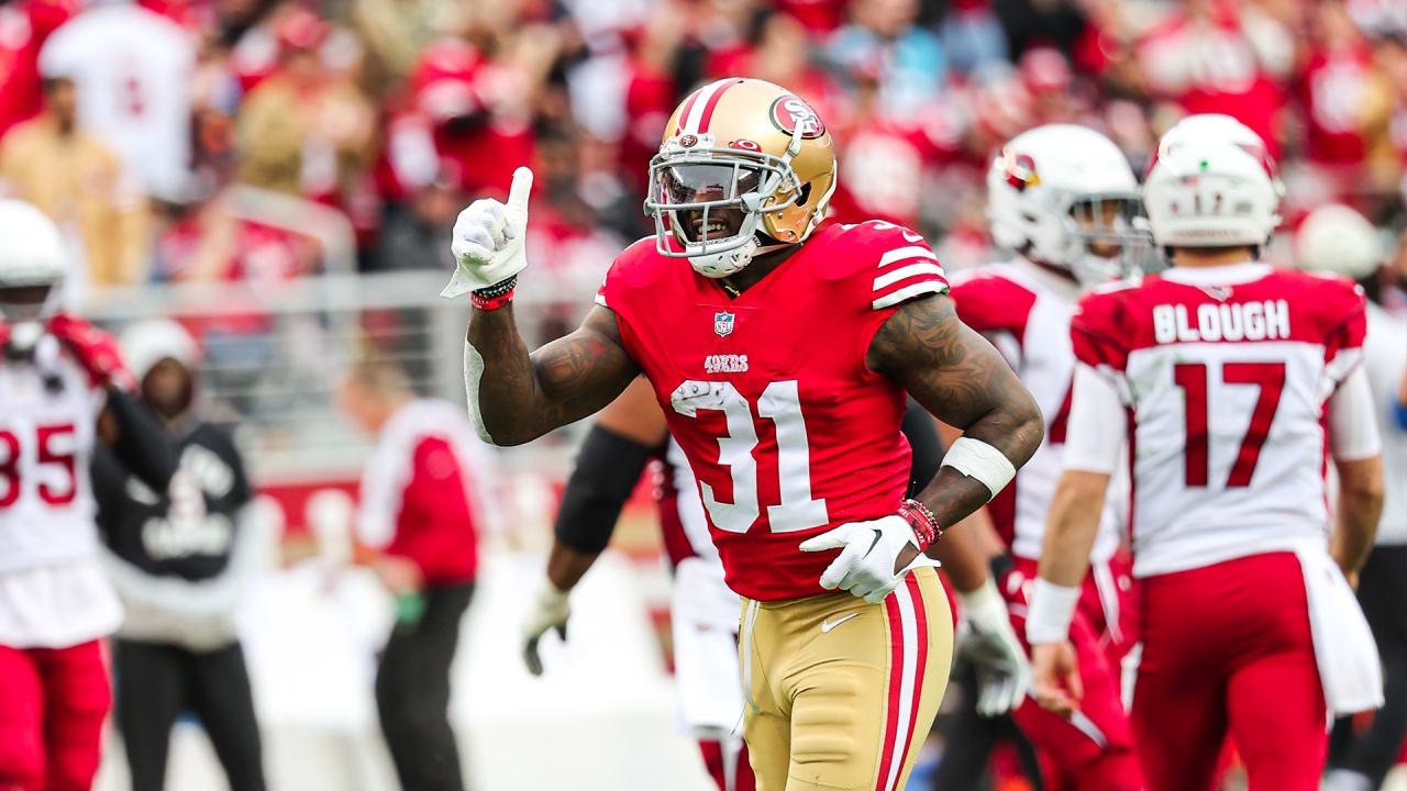 San Francisco 49ers safety Tashaun Gipson Sr. (31) lines up during