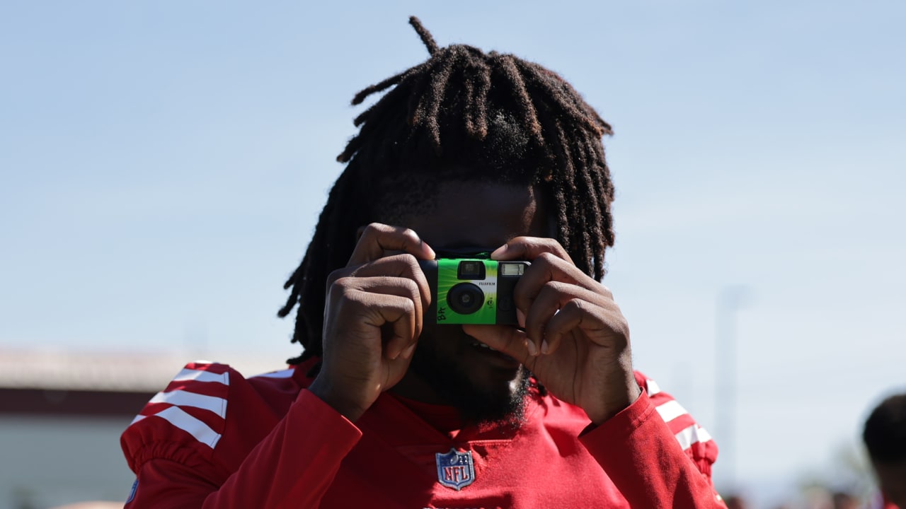 Brandon Aiyuk San Francisco 49ers Unsigned Running Photograph