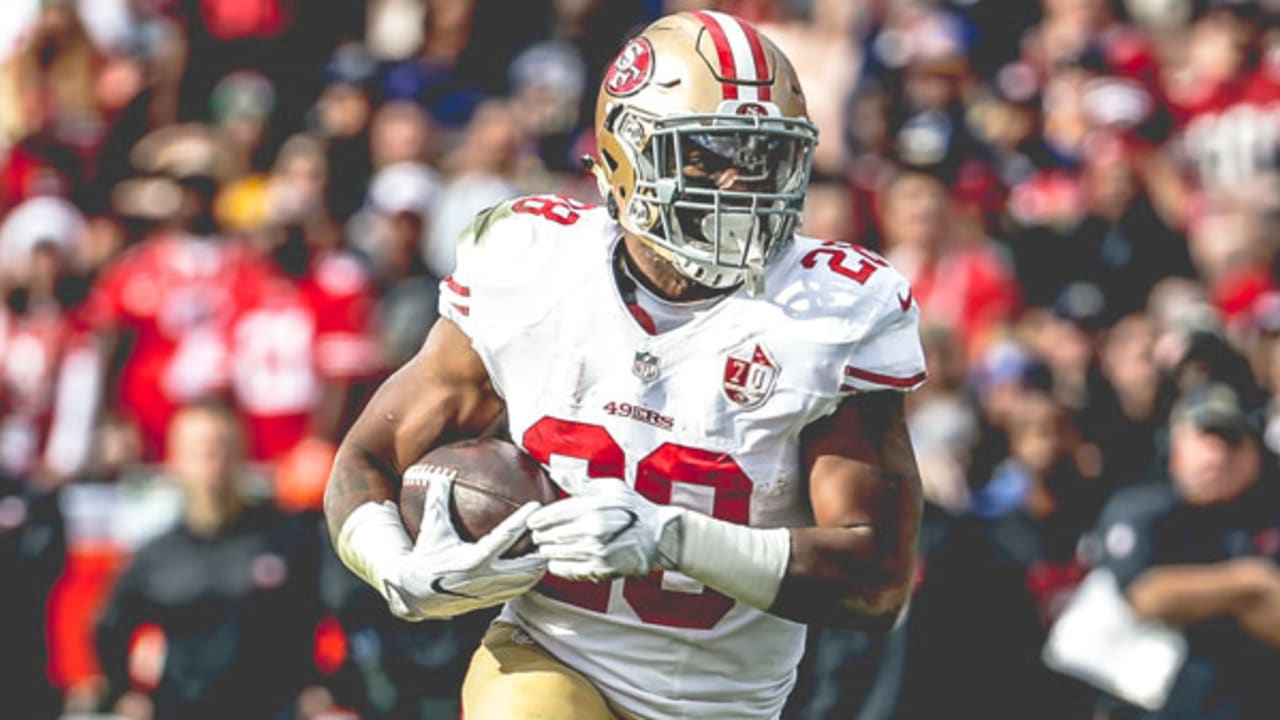 Carlos Hyde to miss finale for 49ers with knee injury