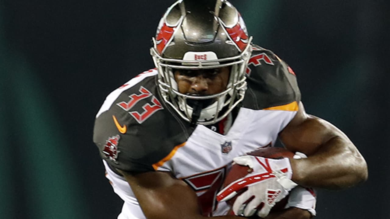 49ers Sign RB Jeremy McNichols to the Practice Squad