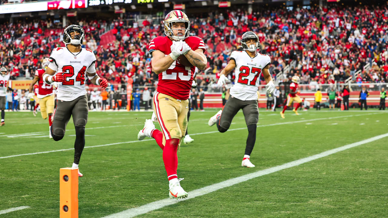 Christian McCaffrey racks up four TDs, 49ers bash Cardinals – 810 The Spread