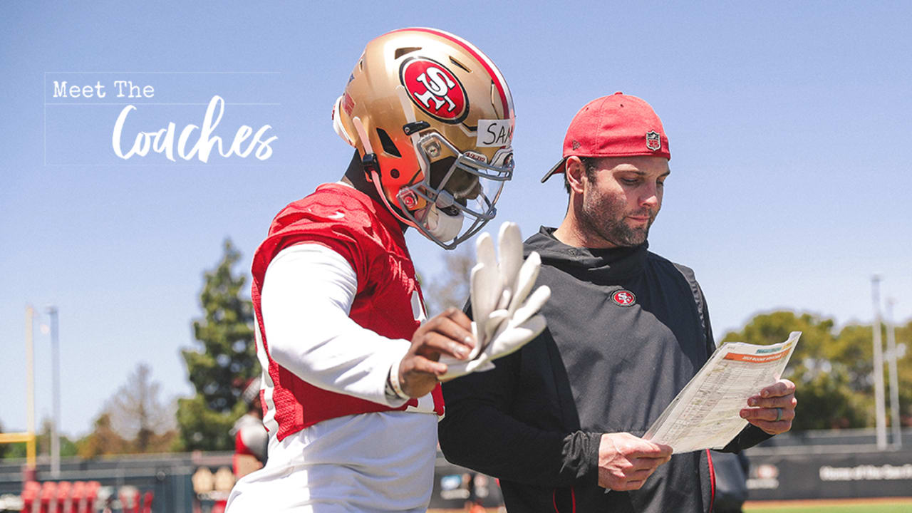 Meet the Coaches: Wide Receivers Coach Wes Welker