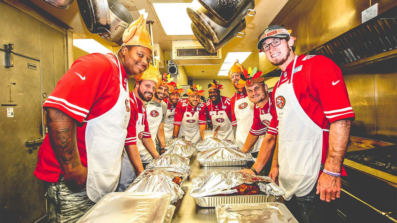 49ers players reveal their favorite Thanksgiving dishes