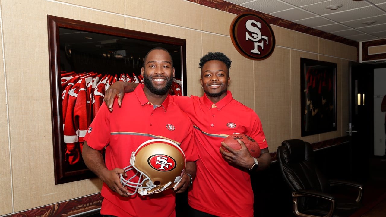 Photos 49ers Free Agents Arrive at Team Headquarters