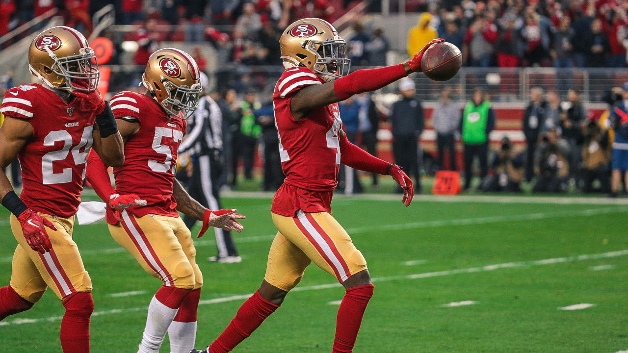 Emmanuel Moseley Jumps the Route and Intercepts Aaron Rodgers