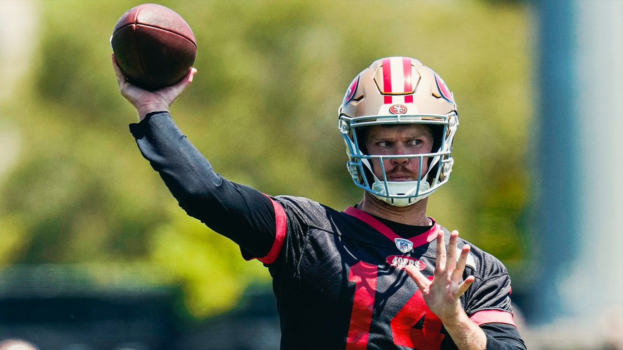 Sam Darnold Brings 'Veteran Presence' and Strong Work Ethic to 49ers