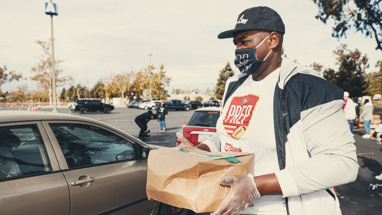 49ers Kick Off Season of Giving with Second Harvest Food Bank