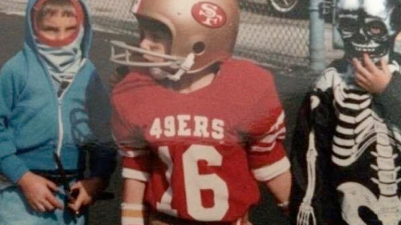 Tom Brady in a Joe Montana Costume