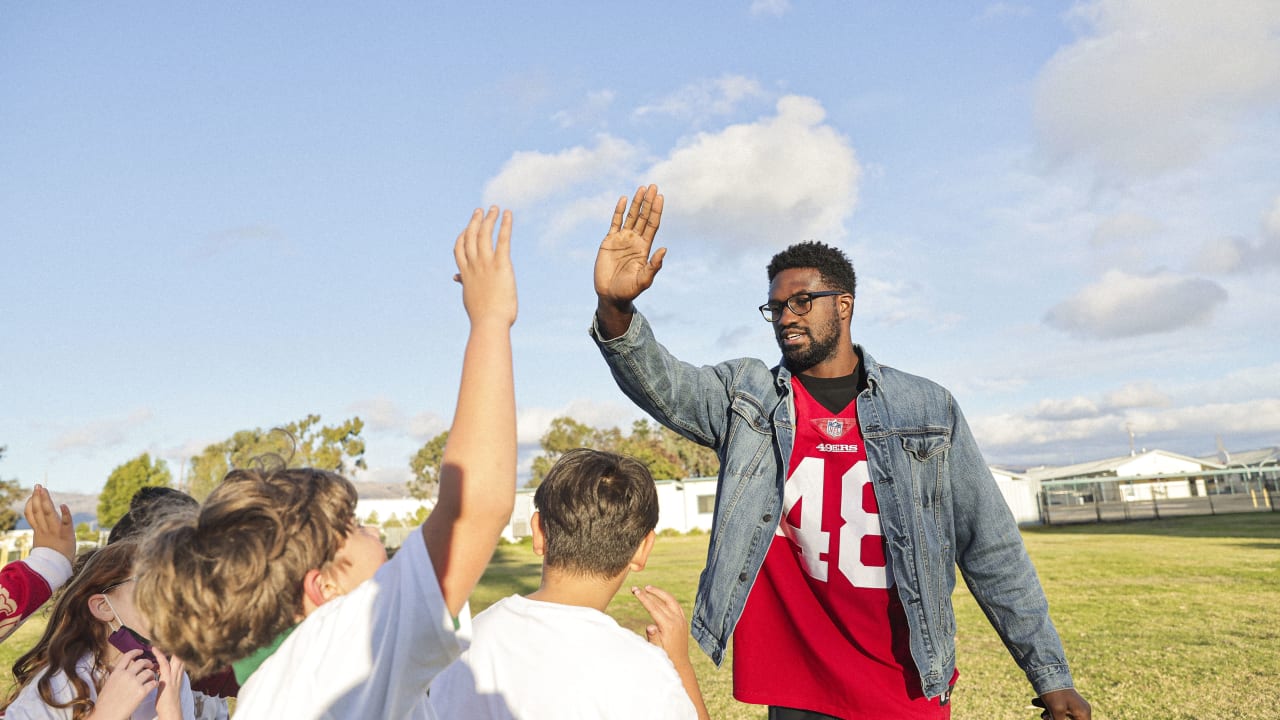 49ers' Arik Armstead uses platform to promote racial justice