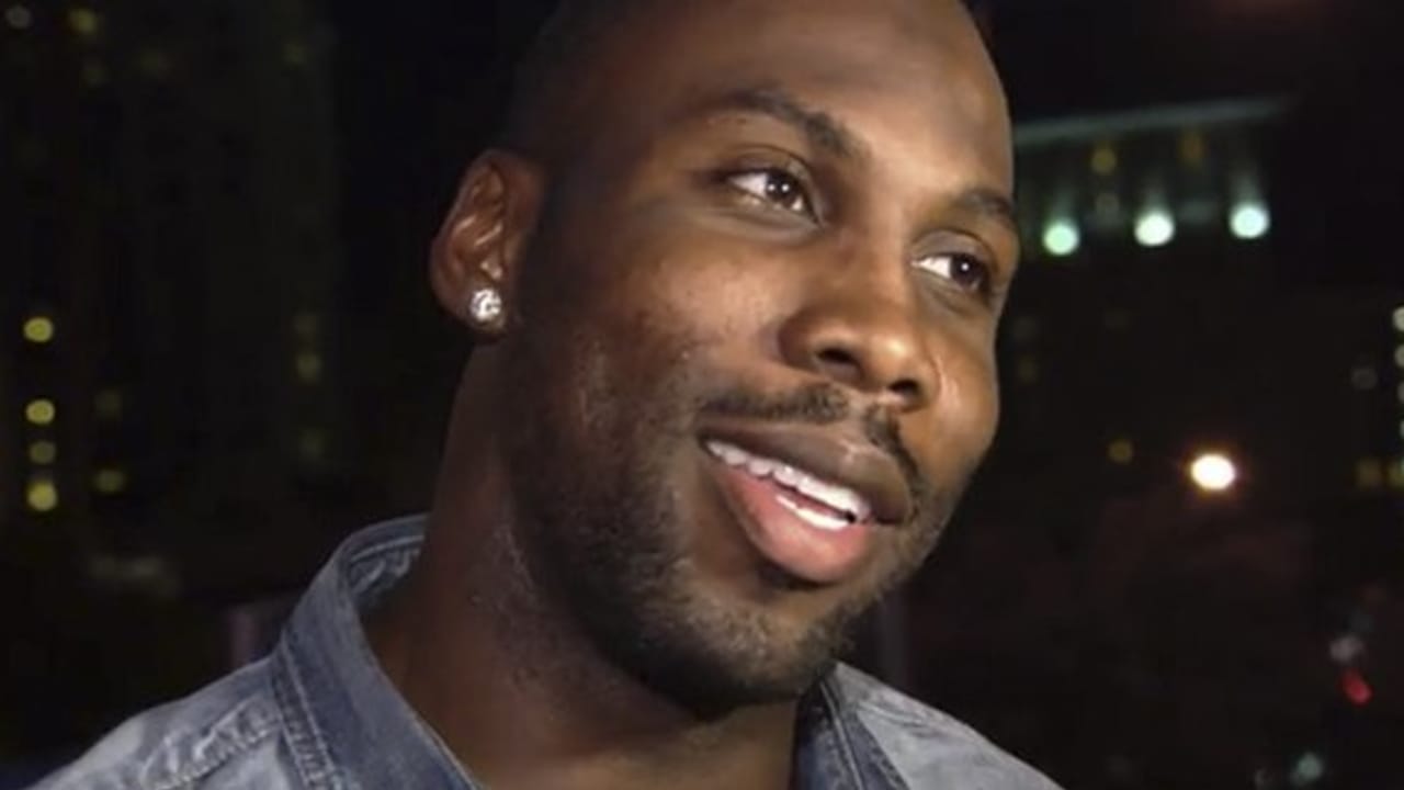 Anquan Boldin Gives Back