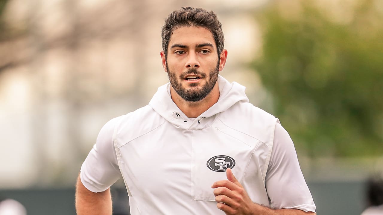 Jimmy Garoppolo was unfazed by Tom Brady-49ers rumors