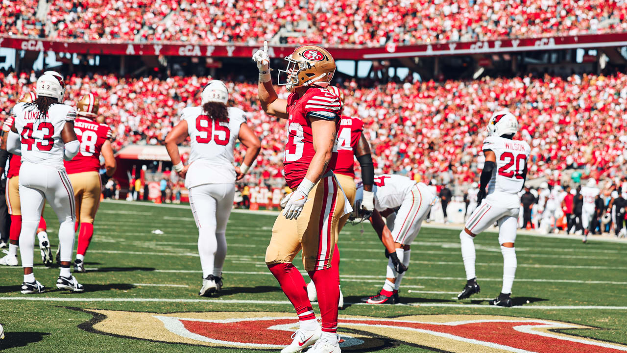 Christian McCaffrey Sets New 49ers Record with 13-Straight Games Scoring a  TD