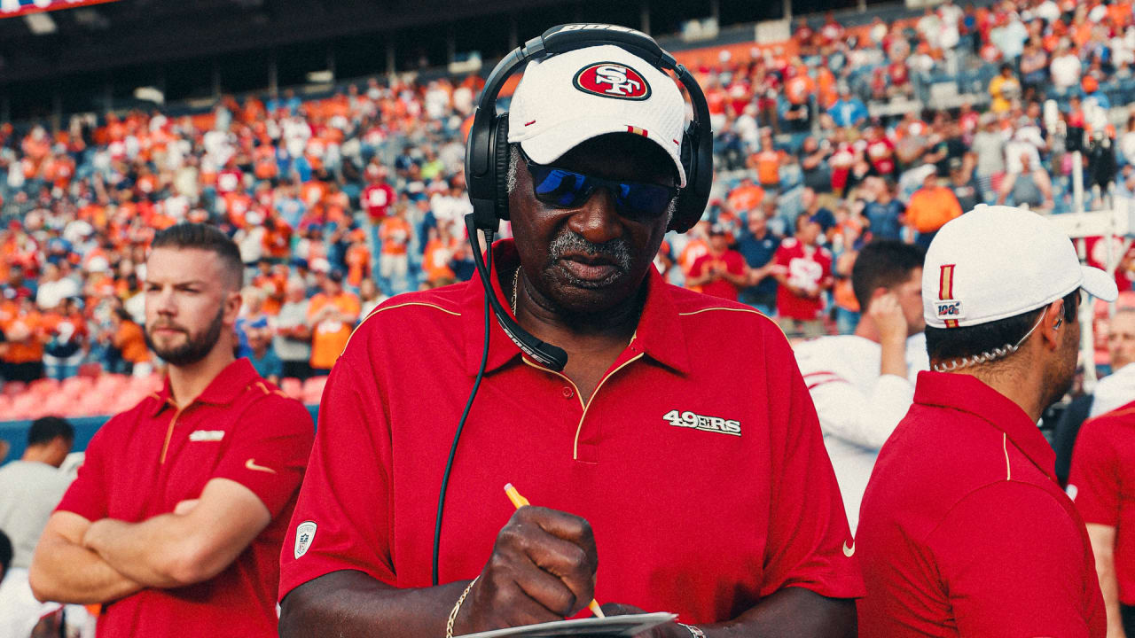 Ex-Patriots coach Romeo Crennel nominated for lifetime achievement