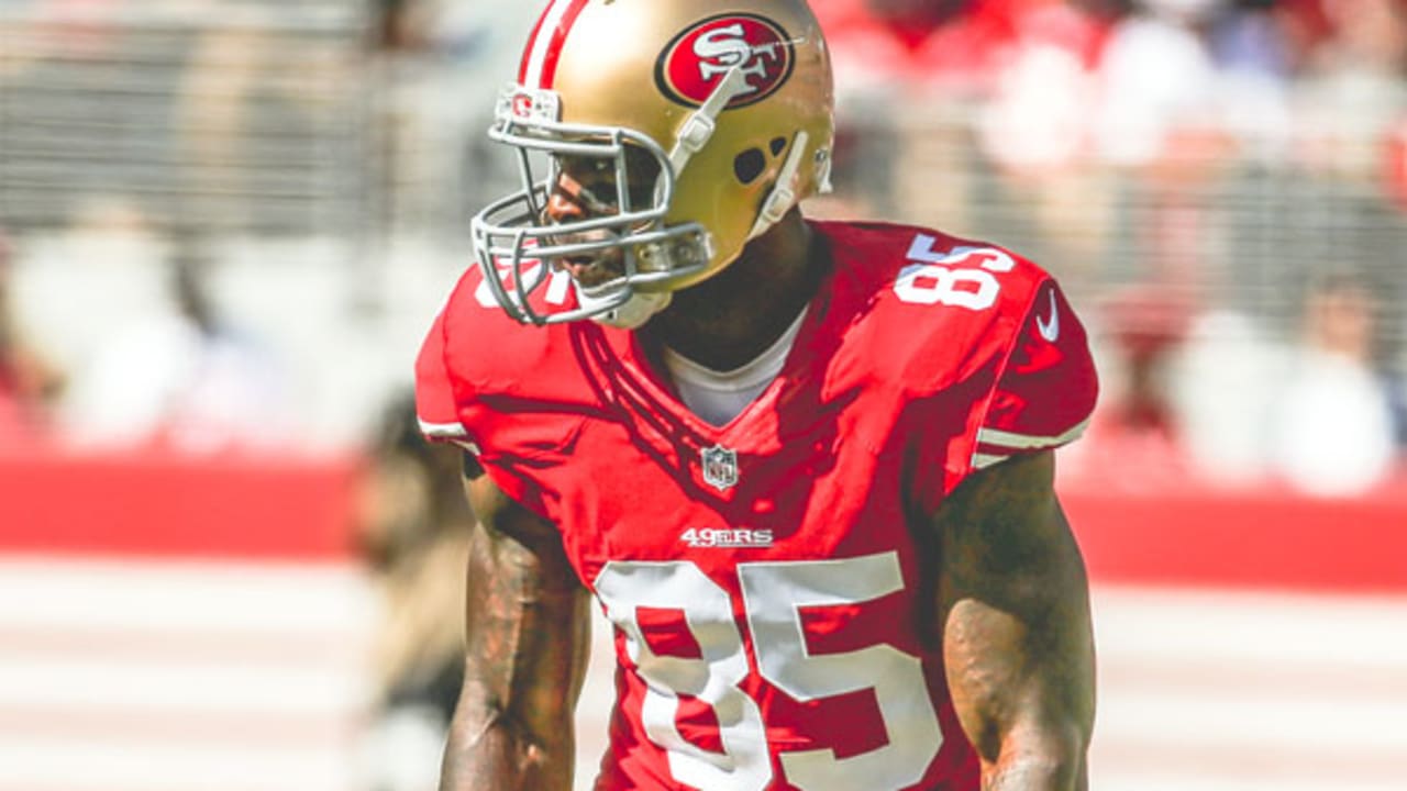 San Francisco 49ers trade tight end Vernon Davis to Denver Broncos