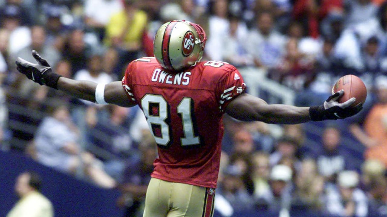 Nfl Throwback Terrell Owens Celebrates On The Dallas Star
