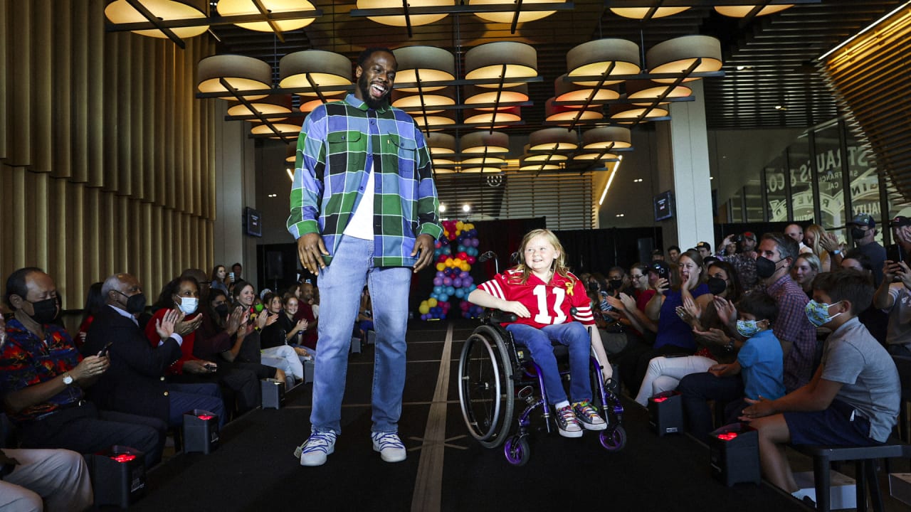 49ers Walk in Crucial Catch Fashion Show Presented by Dignity